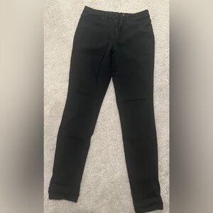 Women’s Universal Thread Jeans